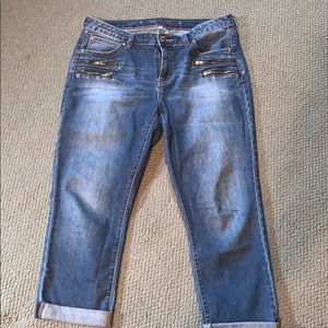 Jennifer Lopez Capris